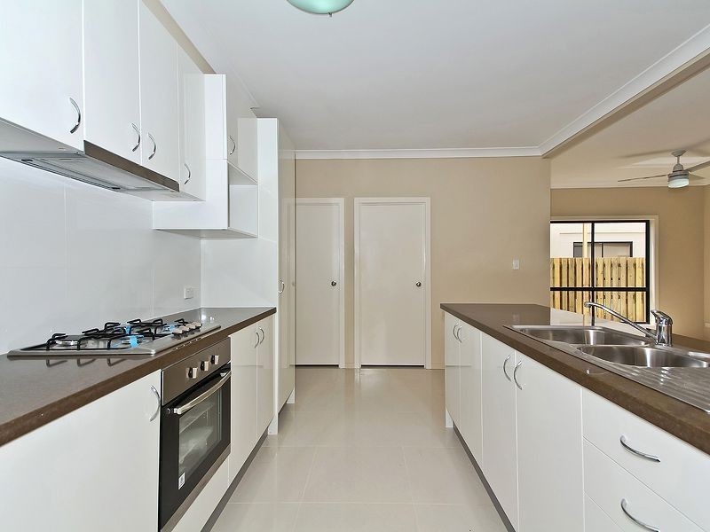 15 ,17 Sandalwood Street, Heathwood QLD 4110