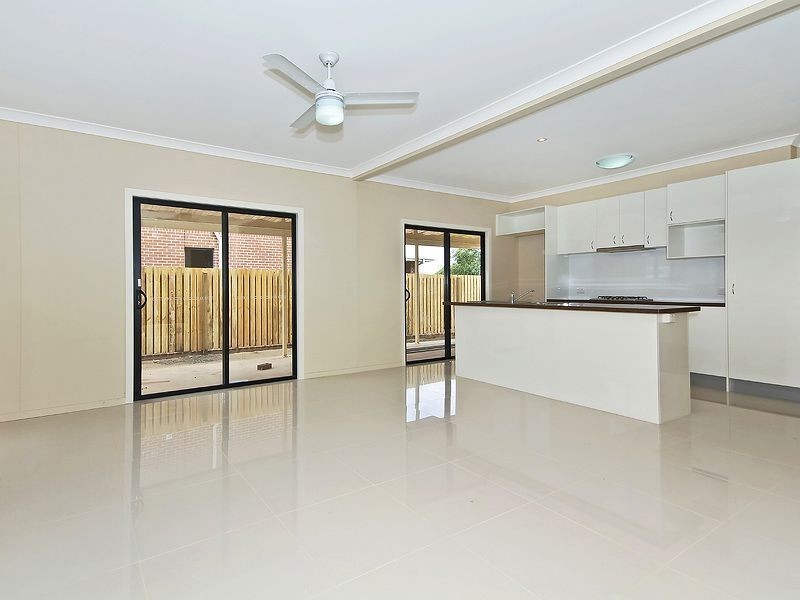 15 ,17 Sandalwood Street, Heathwood QLD 4110