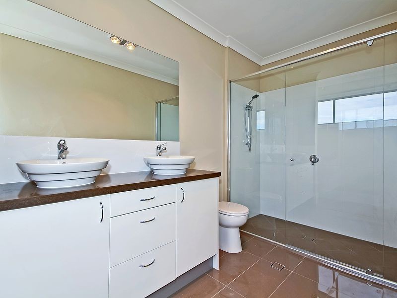 15 ,17 Sandalwood Street, Heathwood QLD 4110