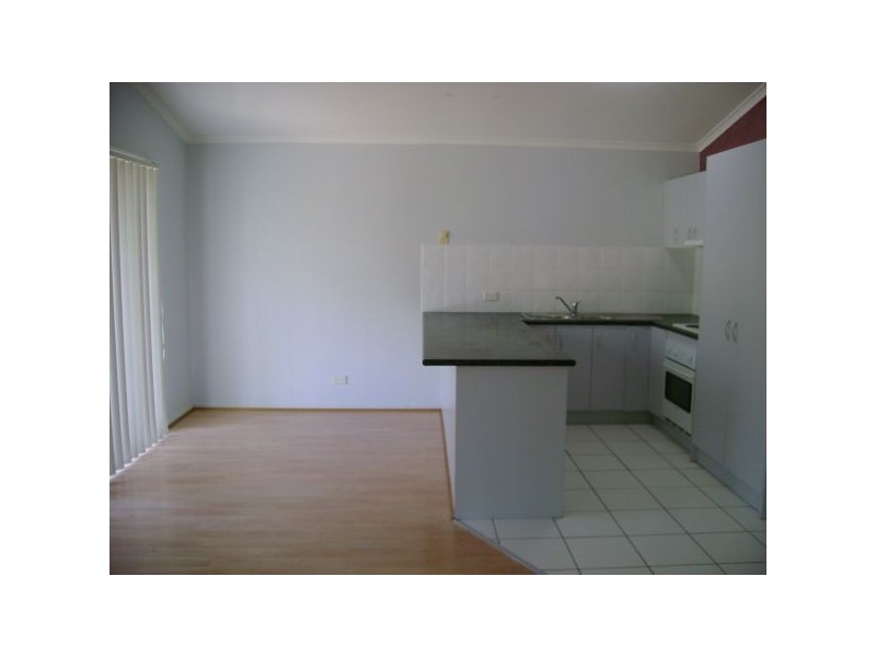 8 Stanford Place, Forest Lake QLD 4078