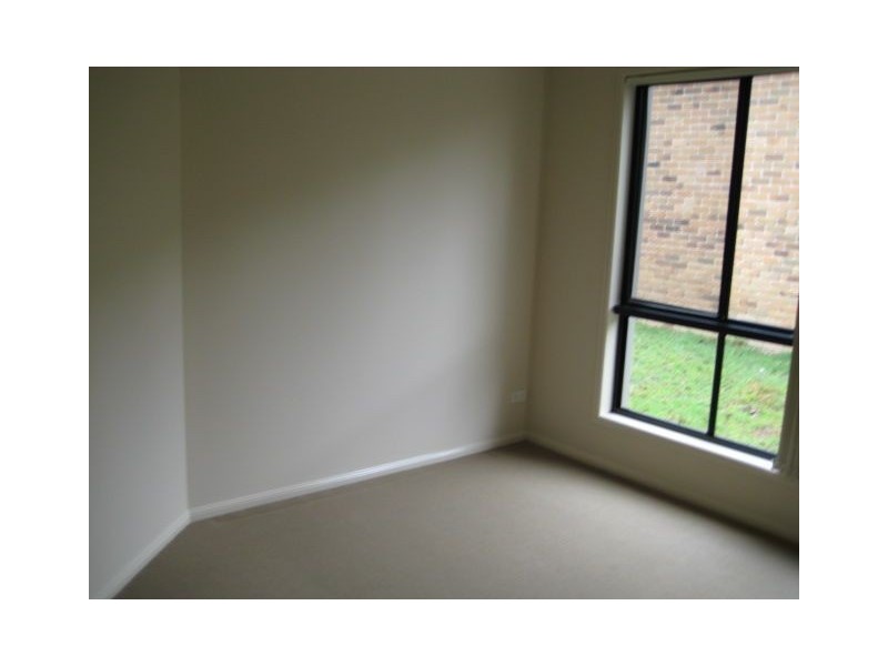 8 Stanford Place, Forest Lake QLD 4078