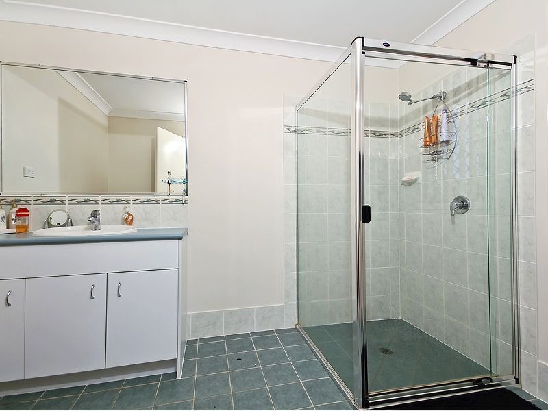 10 Eungella Terrace, Forest Lake QLD 4078