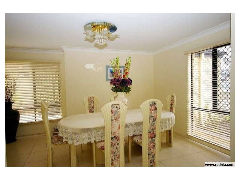 30 Gilberton Crescent, Forest Lake QLD 4078