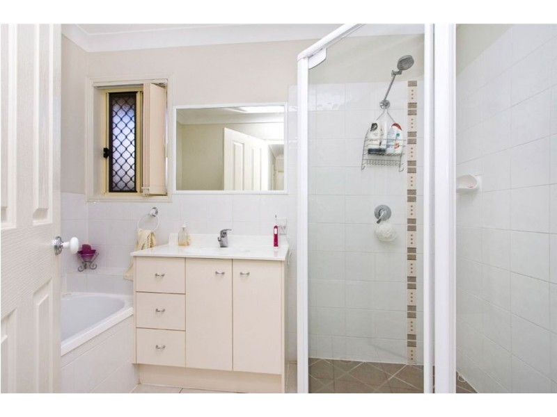 98 Sanctuary Drive, Forest Lake QLD 4078