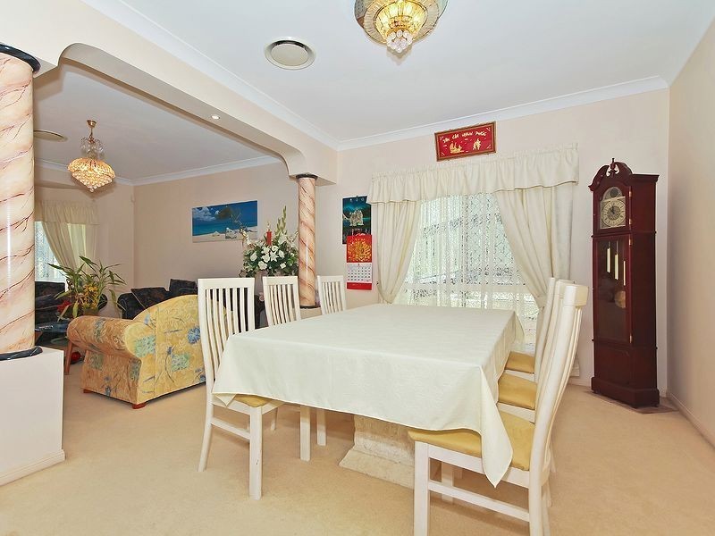 53 Gleneagles Cres, Oxley QLD 4075