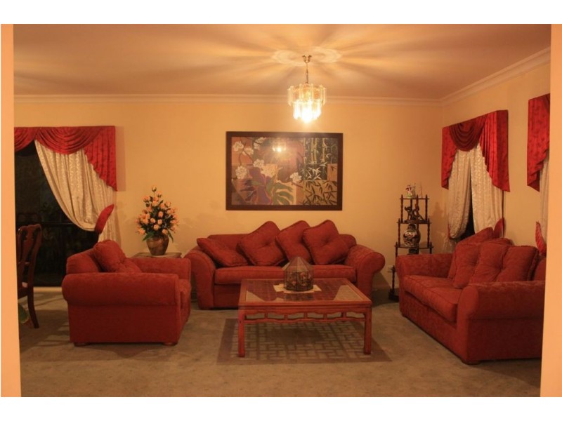 11 Babylon Place, Forest Lake QLD 4078