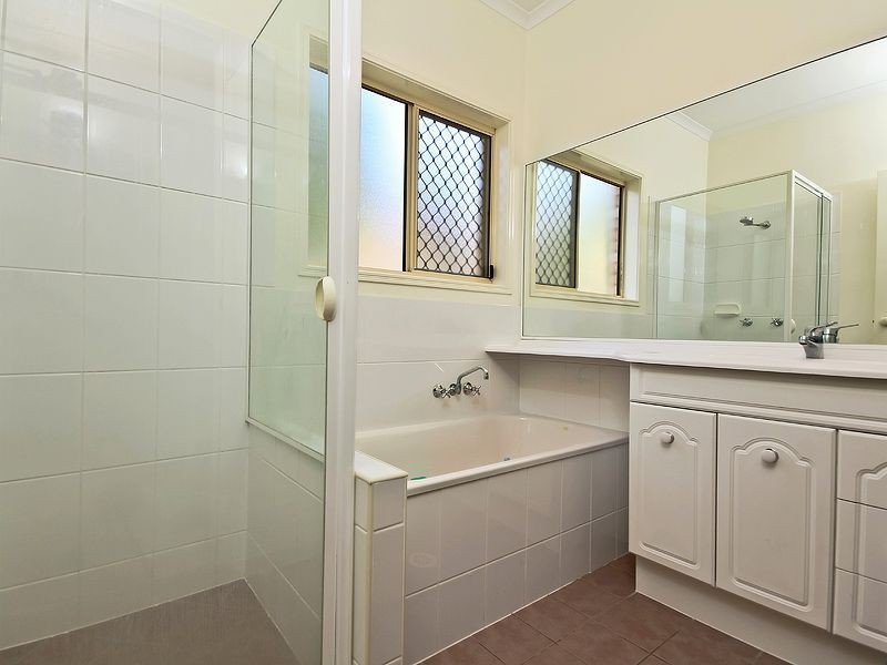 11 Eungella Terrace, Forest Lake QLD 4078