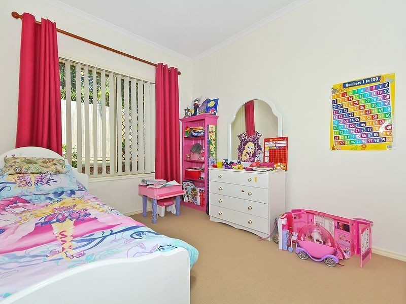 11 Eungella Terrace, Forest Lake QLD 4078