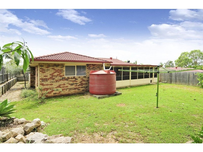 18 augusta Cr, Forest Lake QLD 4078