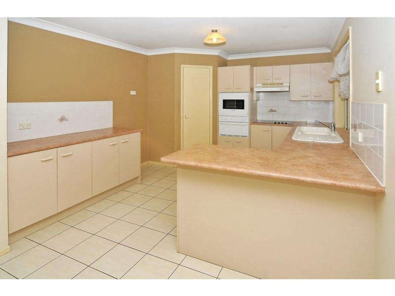 18 augusta Cr, Forest Lake QLD 4078
