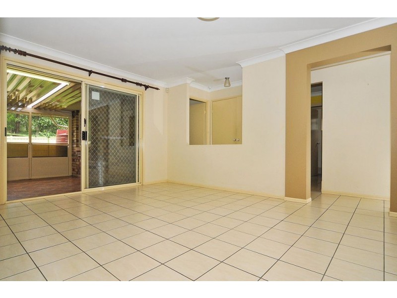 18 augusta Cr, Forest Lake QLD 4078