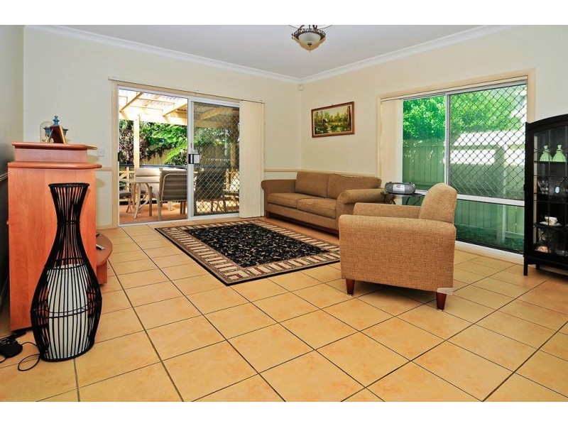 8 Belvedere Close, Forest Lake QLD 4078