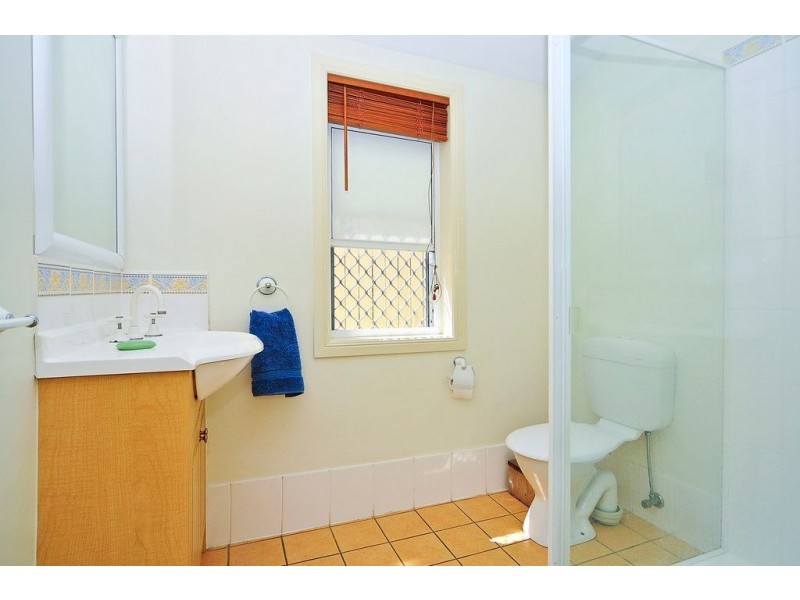 8 Belvedere Close, Forest Lake QLD 4078