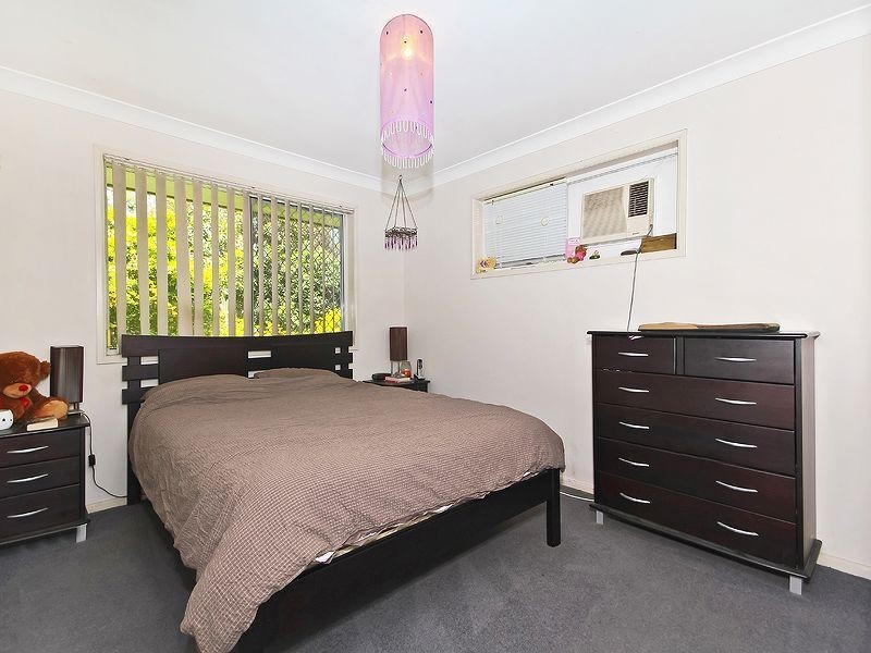 37 Brooklands Cct, Forest Lake QLD 4078