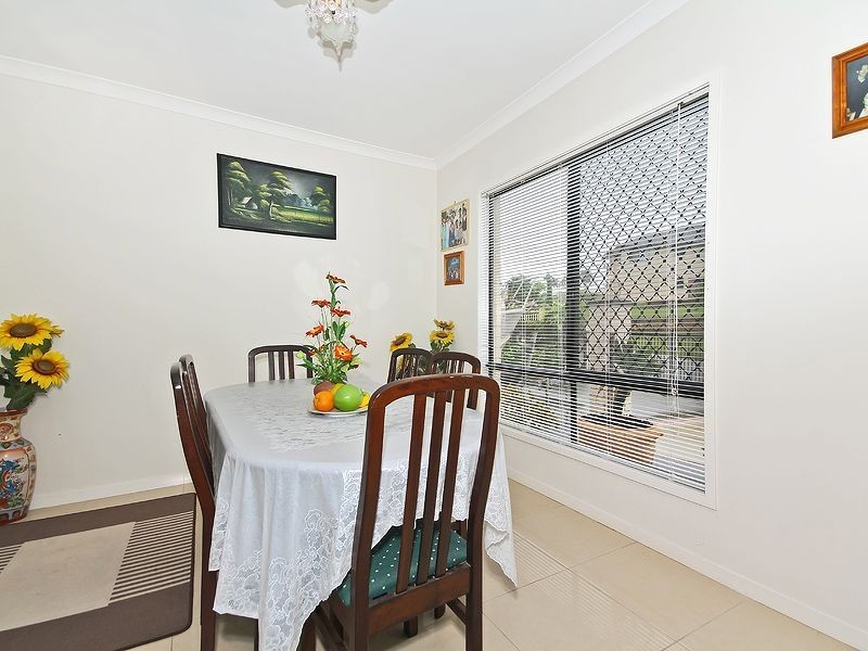 28 Gilberton Crescent, Forest Lake QLD 4078