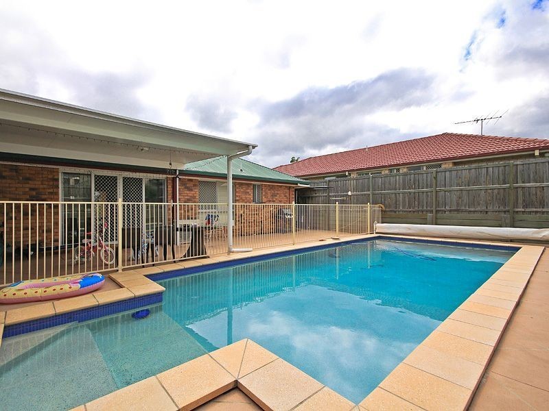 10 Sunny Street, Doolandella QLD 4077