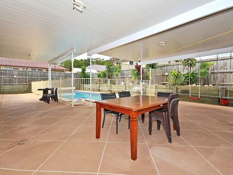 10 Sunny Street, Doolandella QLD 4077