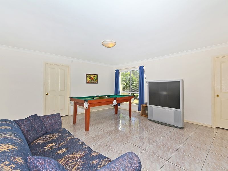 18 Coachwood Cres, Forest Lake QLD 4078
