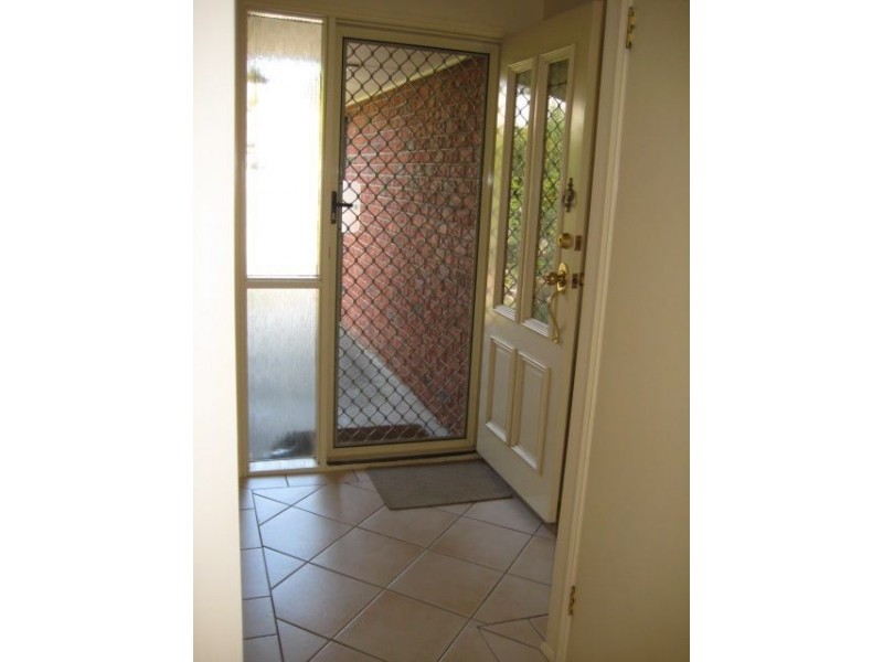 7 Stanford Place, Forest Lake QLD 4078