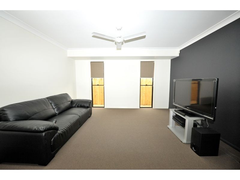 47 Flower Place, Richlands QLD 4077