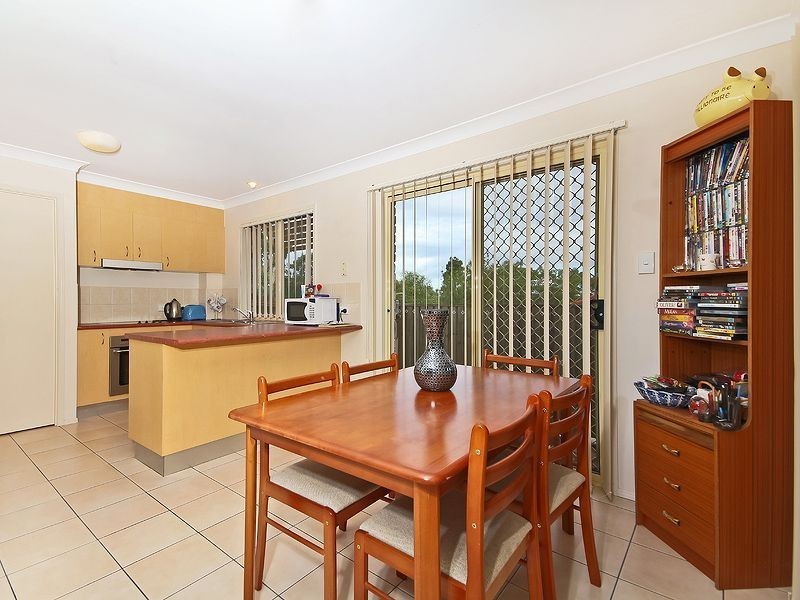 4/7 Glorious Way, Forest Lake QLD 4078