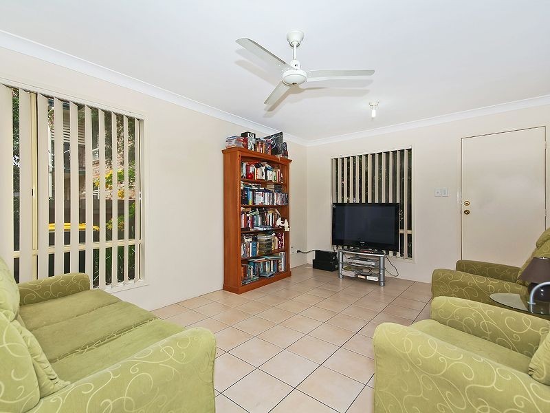 4/7 Glorious Way, Forest Lake QLD 4078