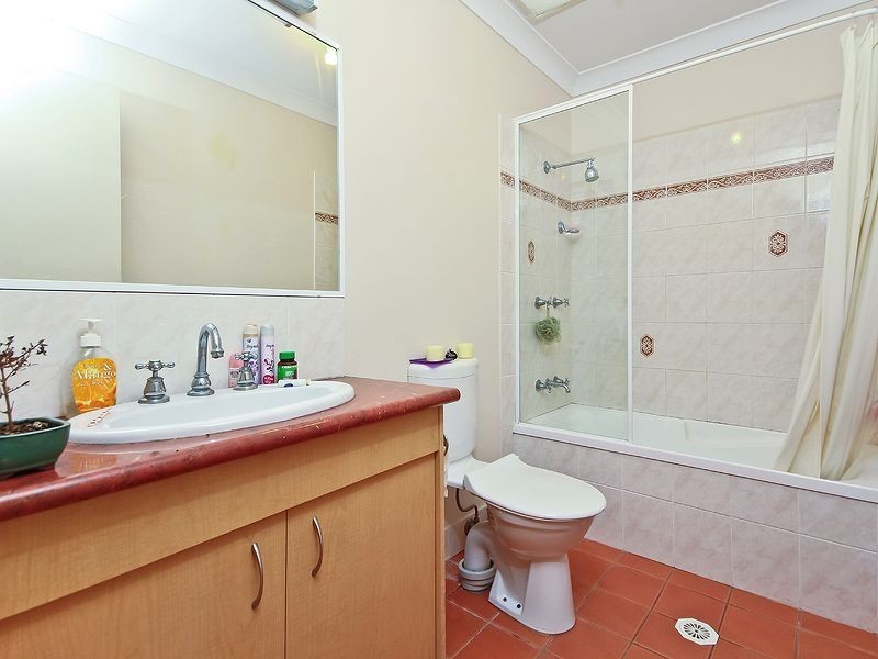 4/7 Glorious Way, Forest Lake QLD 4078