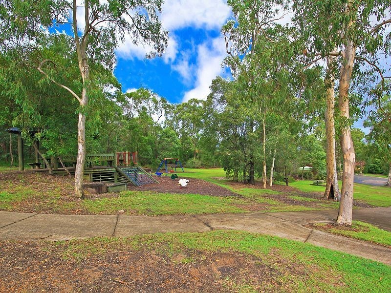 4/7 Glorious Way, Forest Lake QLD 4078