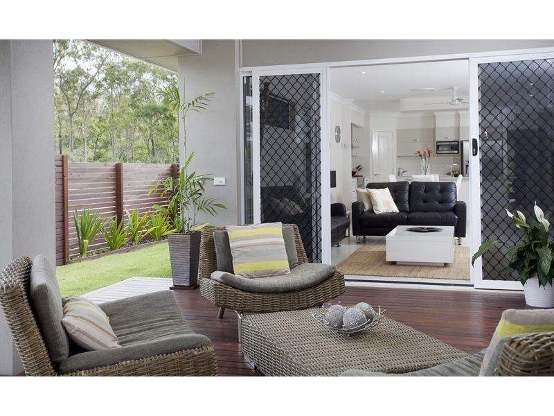 40 Bathersby Cr, Augustine Heights QLD 4300