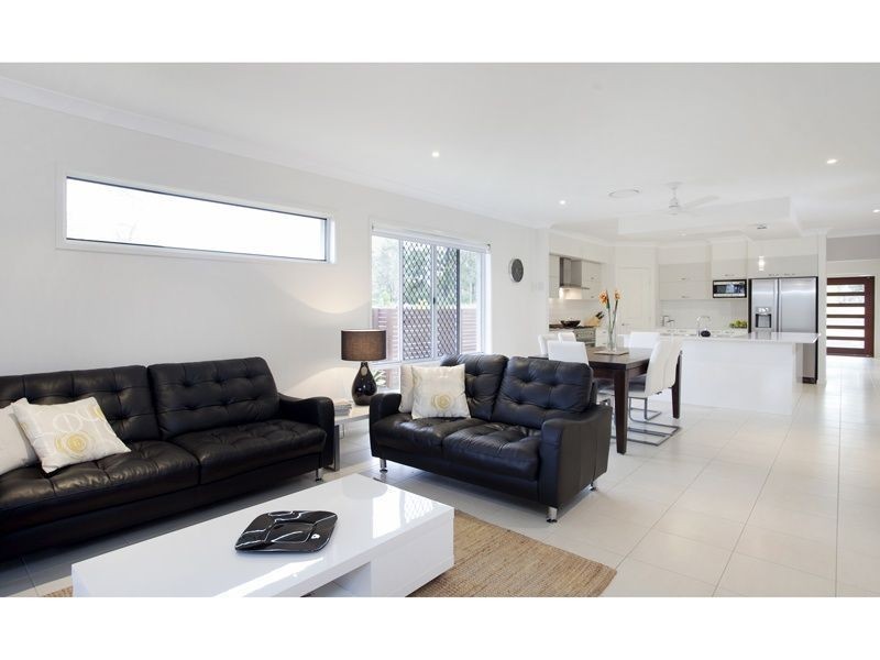 40 Bathersby Cr, Augustine Heights QLD 4300