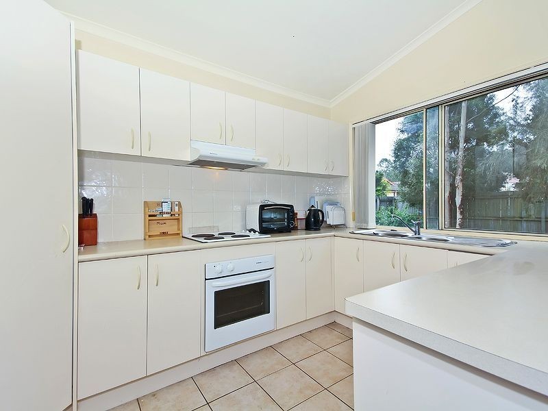 1 Toomba Place, Forest Lake QLD 4078