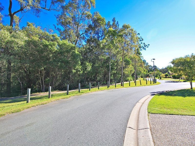 1 Toomba Place, Forest Lake QLD 4078