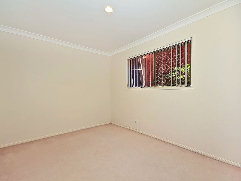 4/10 Mawson Place, Forest Lake QLD 4078