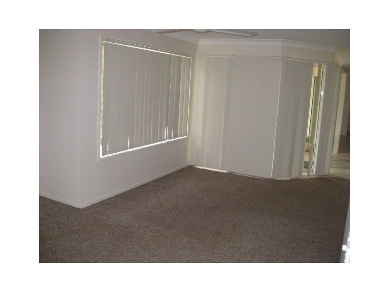 3 Yale Street, Forest Lake QLD 4078