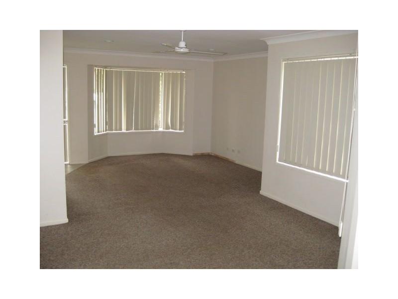 3 Yale Street, Forest Lake QLD 4078