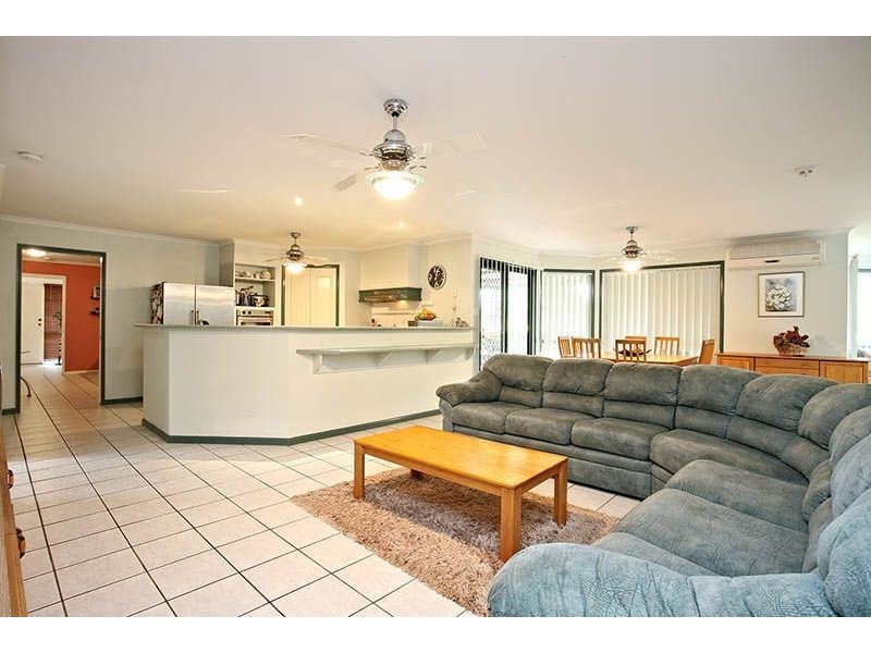 24 Regents Cct, Forest Lake QLD 4078