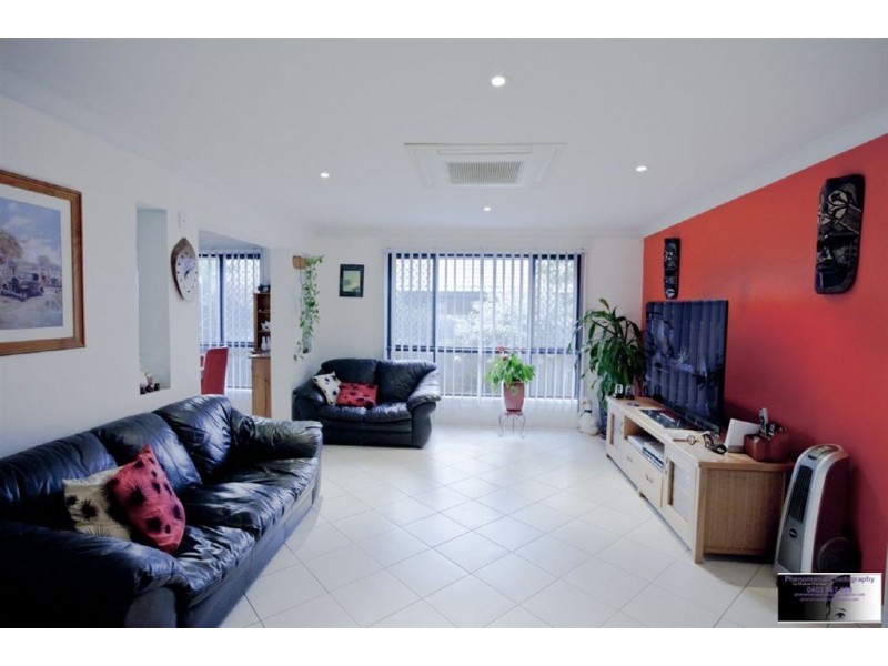 16 Leonie Place, Doolandella QLD 4077