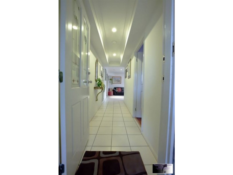 16 Leonie Place, Doolandella QLD 4077