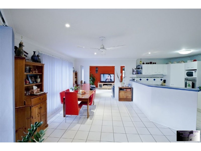 16 Leonie Place, Doolandella QLD 4077