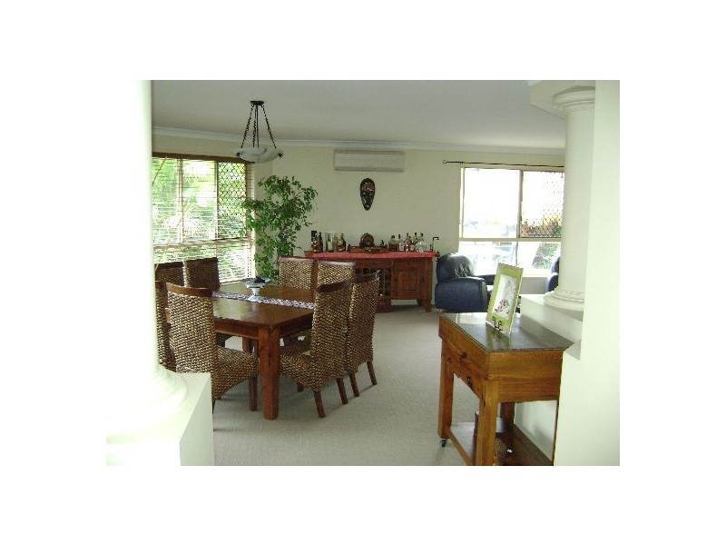 73 lakeside  Crescent, Forest Lake QLD 4078