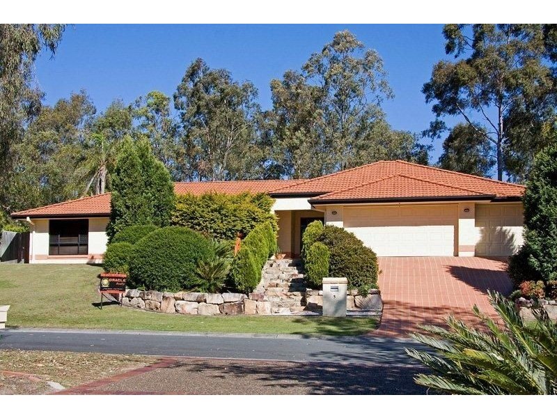 5 Paluna Place, Forest Lake QLD 4078