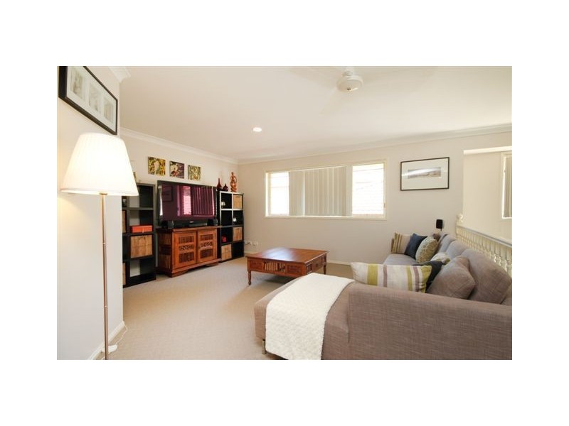 2/10 Mawson Place, Forest Lake QLD 4078
