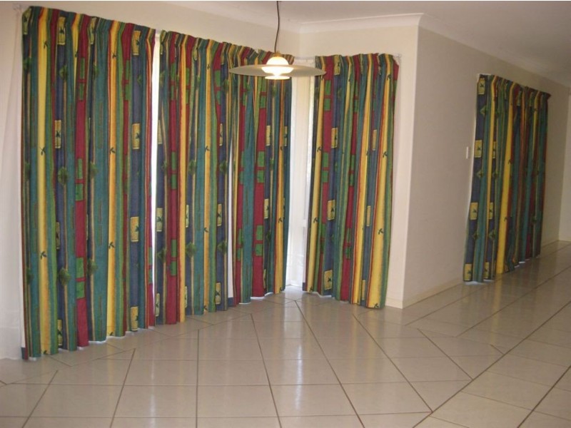 43 Viewpoint Drive, Springfield Lakes QLD 4300
