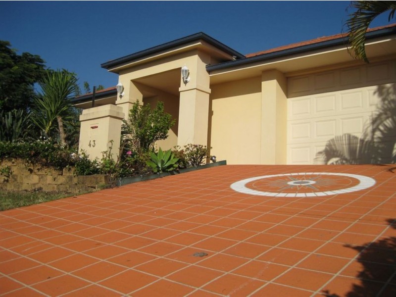 43 Viewpoint Drive, Springfield Lakes QLD 4300