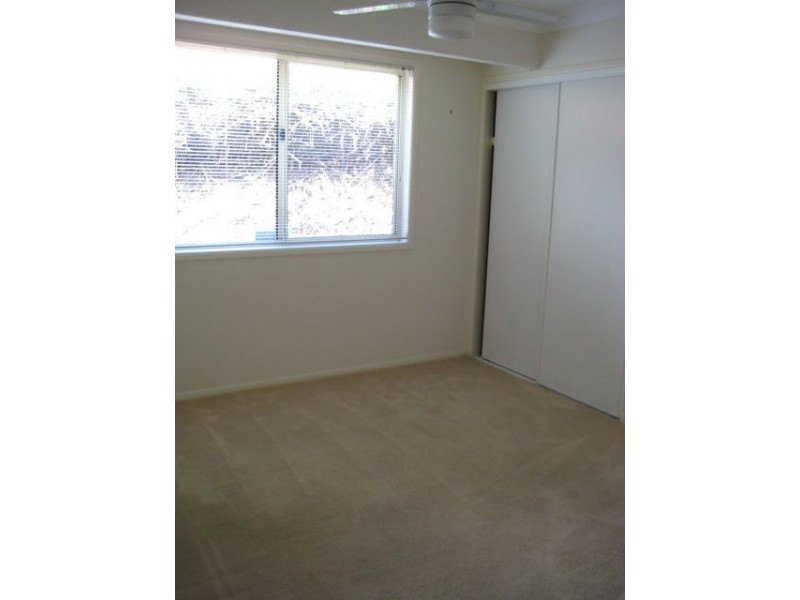 9 Hervey Place, Forest Lake QLD 4078