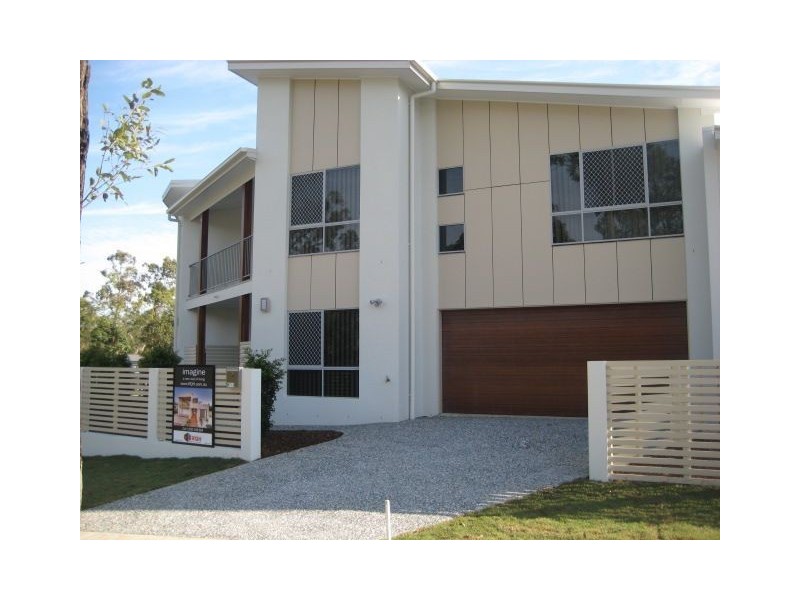 2/97 Sanctuary Drive, Forest Lake QLD 4078