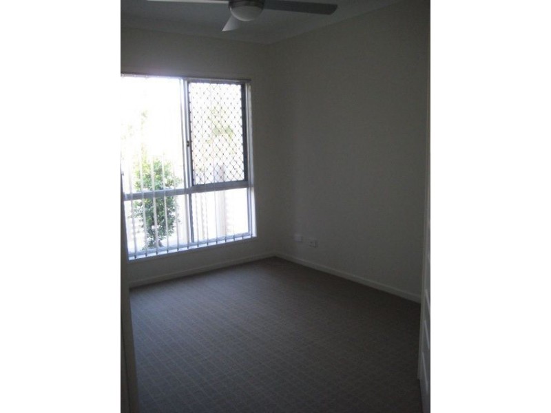 2/97 Sanctuary Drive, Forest Lake QLD 4078