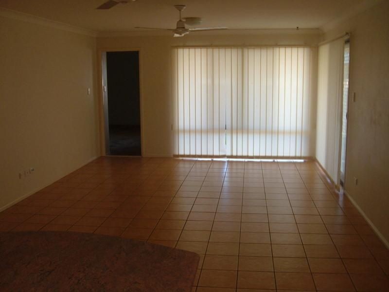 14 Paterson Place, Forest Lake QLD 4078