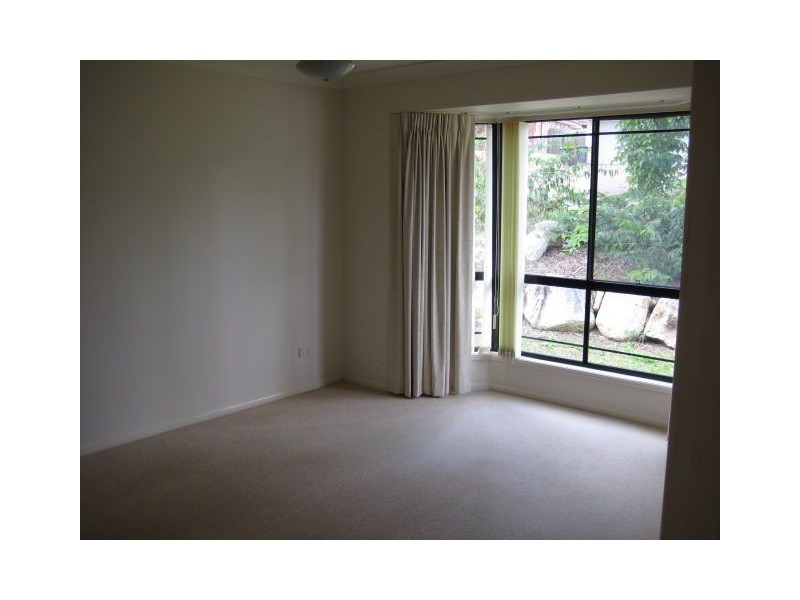 14 Paterson Place, Forest Lake QLD 4078