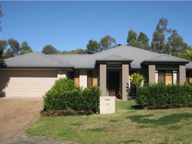 19 Piccadilly Place, Forest Lake QLD 4078